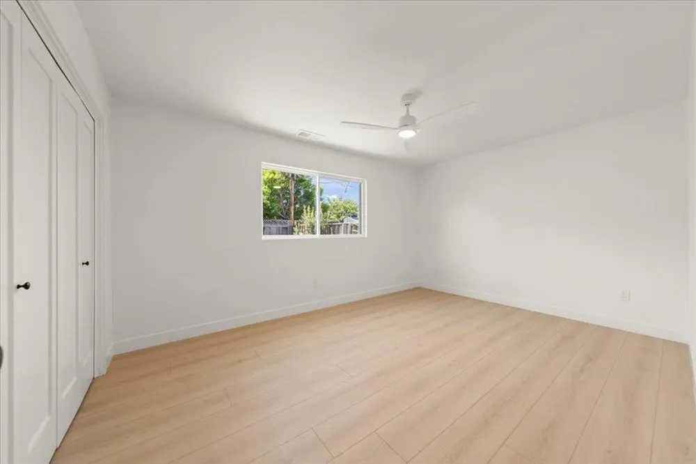 381 Leigh Avenue Campbell, CA 95008