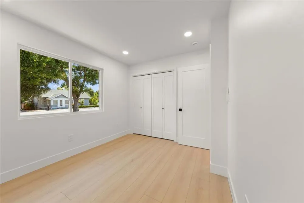 381 Leigh Avenue Campbell, CA 95008