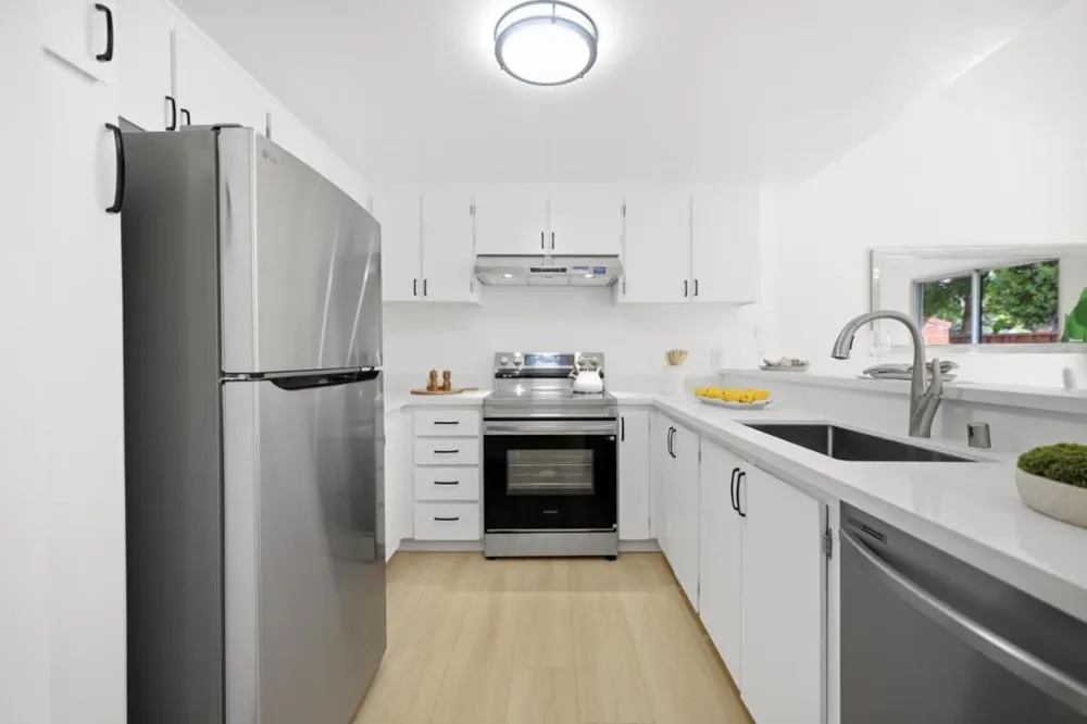 10939 Northshore Square Cupertino, CA 95014