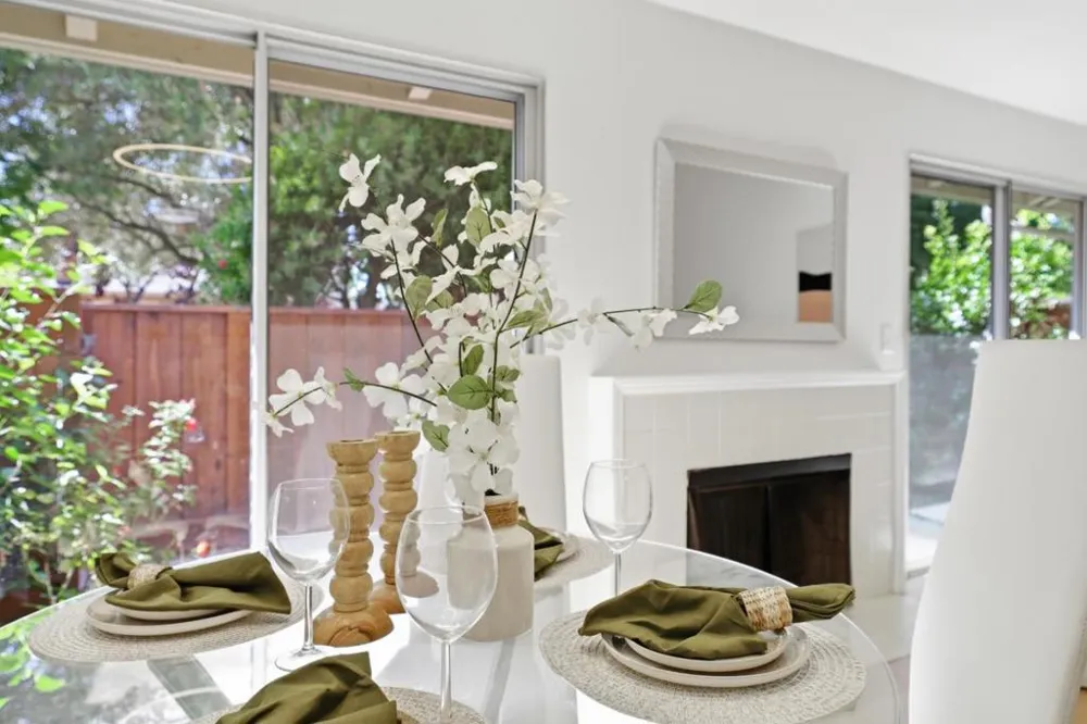10939 Northshore Square Cupertino, CA 95014
