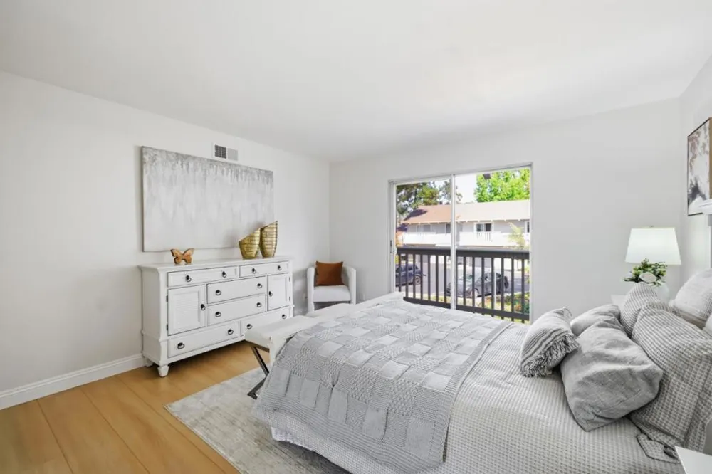 10939 Northshore Square Cupertino, CA 95014