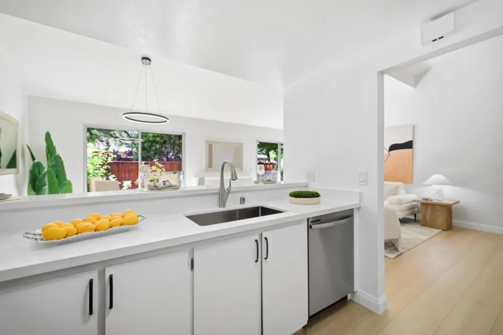 10939 Northshore Square Cupertino, CA 95014
