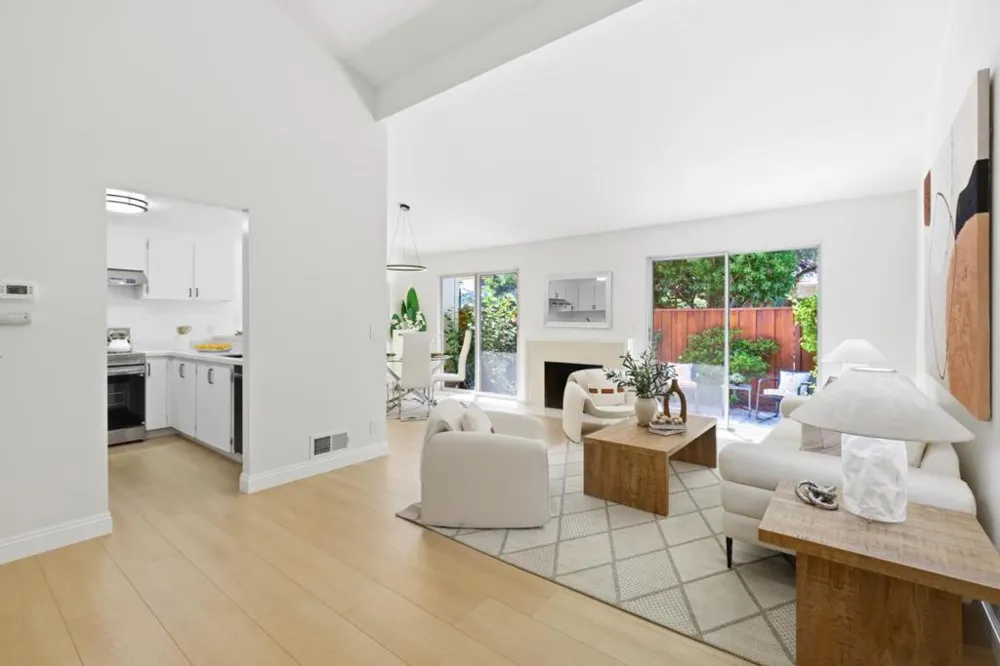 10939 Northshore Square Cupertino, CA 95014