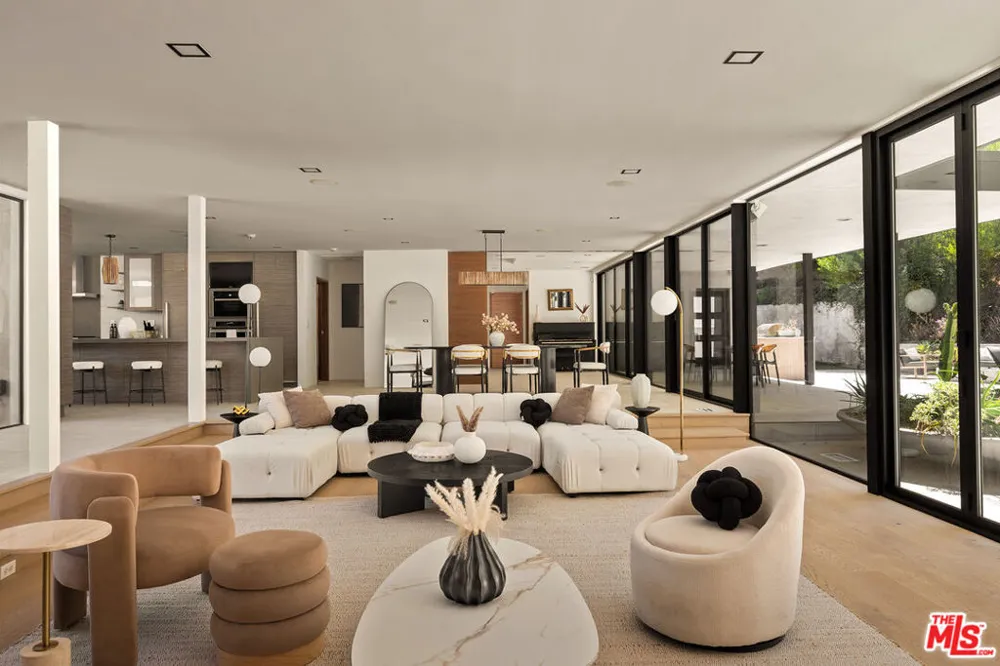 9991 Liebe Drive Los Angeles, CA 90210