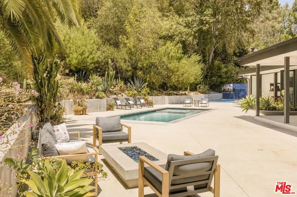 9991 Liebe Drive Los Angeles, CA 90210