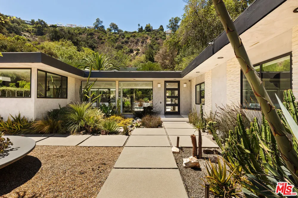 9991 Liebe Drive Los Angeles, CA 90210