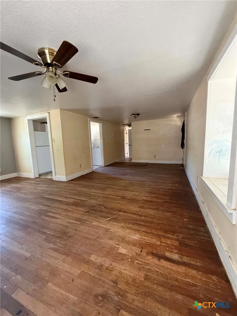 207 Broad Street Lampasas, TX 76550