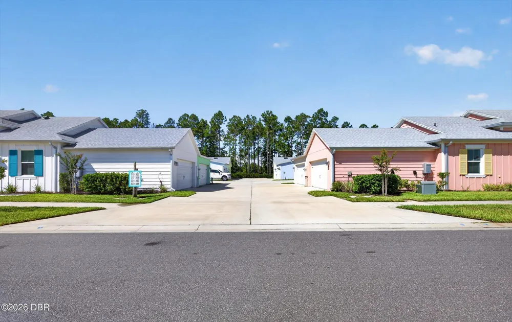 329 Pop Top Lane Daytona Beach, FL 32124