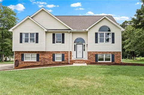221 Saura Court