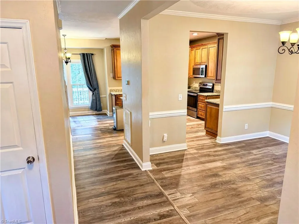 7605 Keating Drive Stokesdale, NC 27310