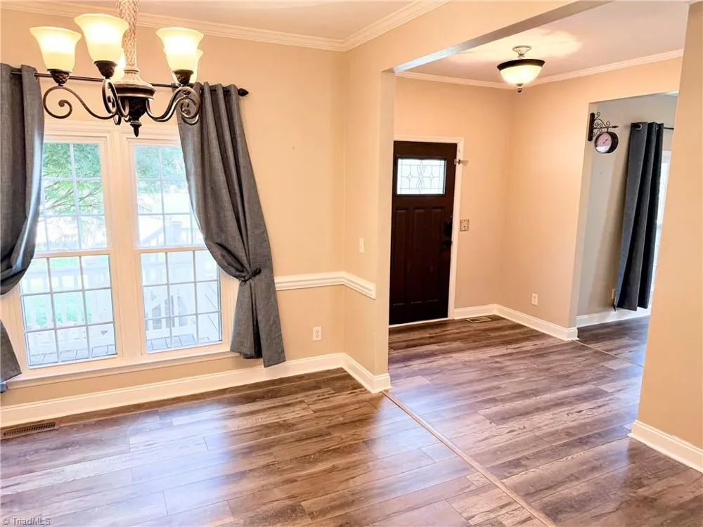 7605 Keating Drive Stokesdale, NC 27310
