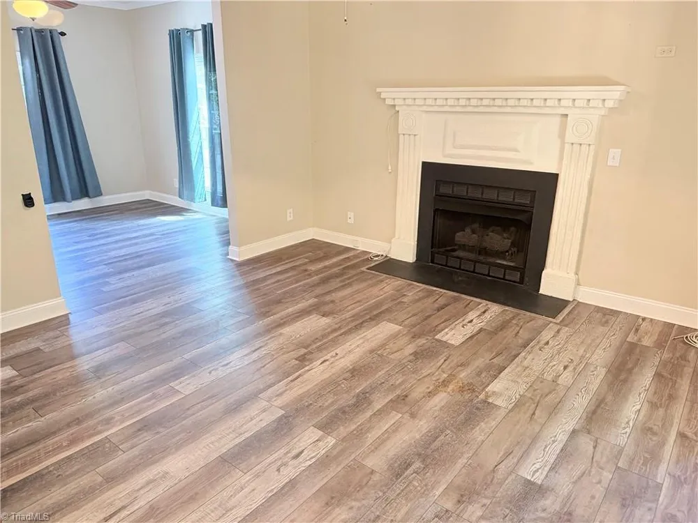 7605 Keating Drive Stokesdale, NC 27310