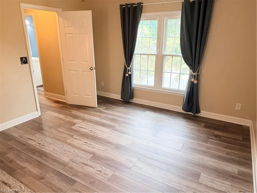 7605 Keating Drive Stokesdale, NC 27310