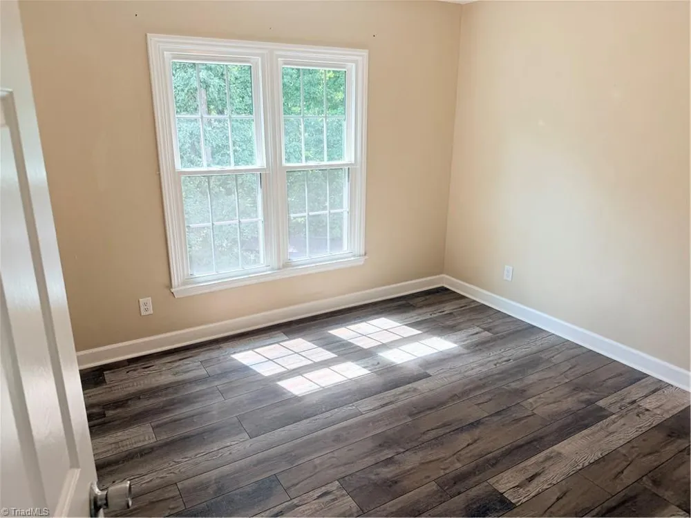 7605 Keating Drive Stokesdale, NC 27310