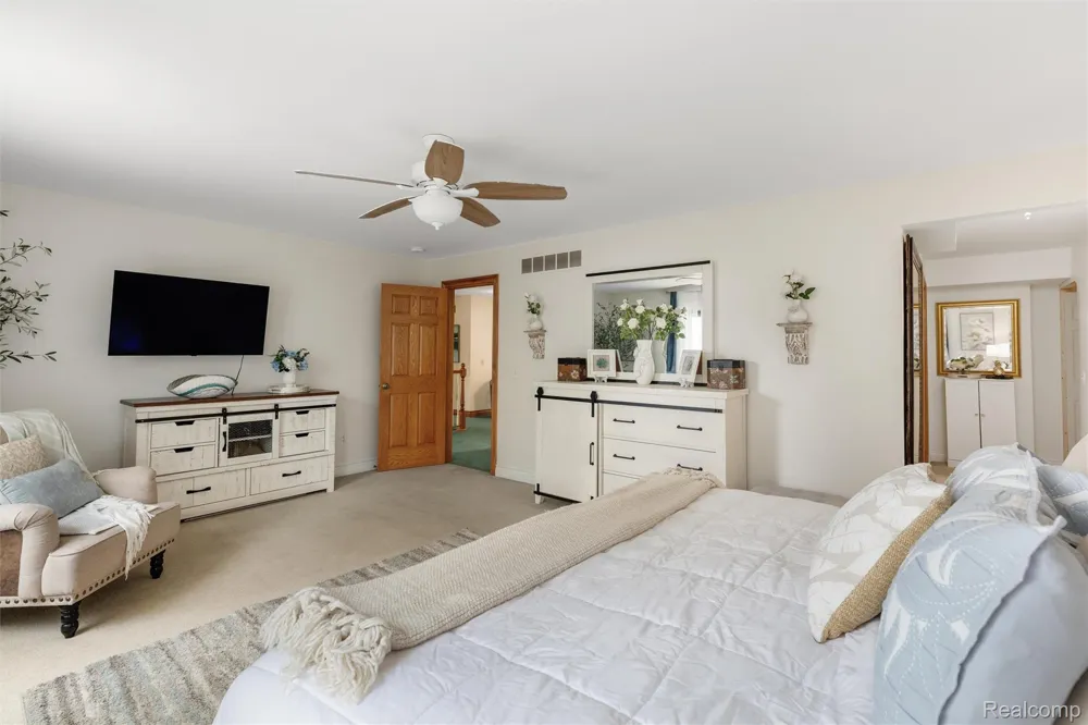 21280 Merriman Road Huron Charter Township, MI 48164