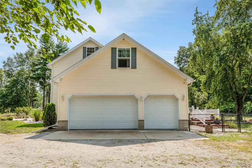 21280 Merriman Road Huron Charter Township, MI 48164
