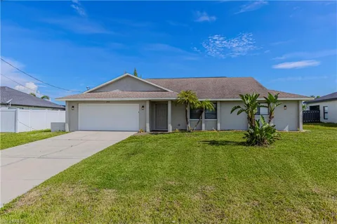 859 SW 15th Terrace