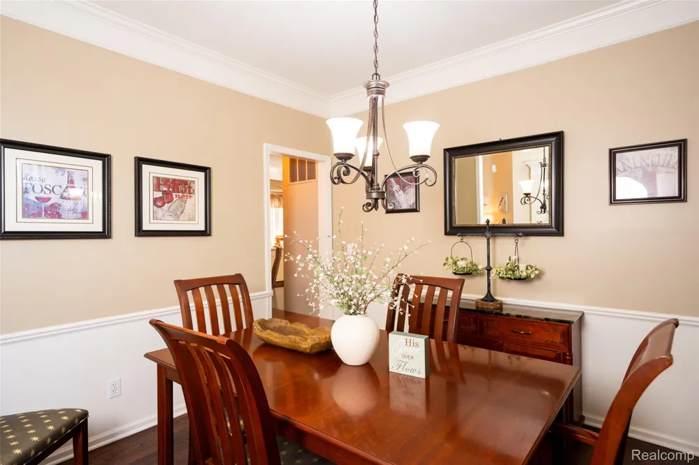 48806 Michaywe Drive Macomb Township, MI 48044
