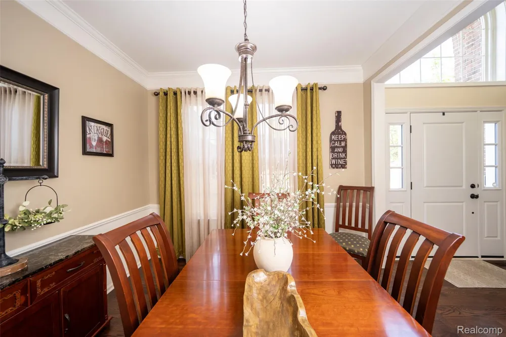 48806 Michaywe Drive Macomb Township, MI 48044