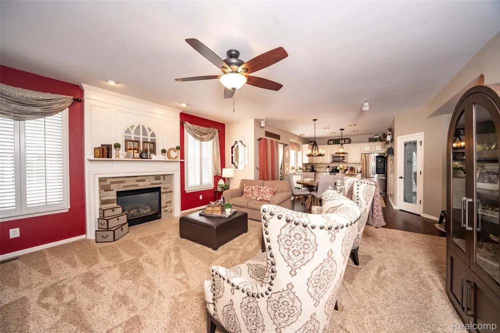 48806 Michaywe Drive Macomb Township, MI 48044