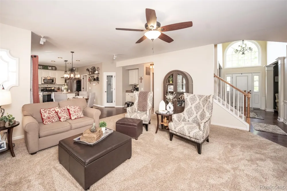 48806 Michaywe Drive Macomb Township, MI 48044