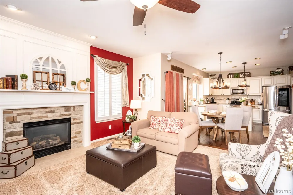 48806 Michaywe Drive Macomb Township, MI 48044