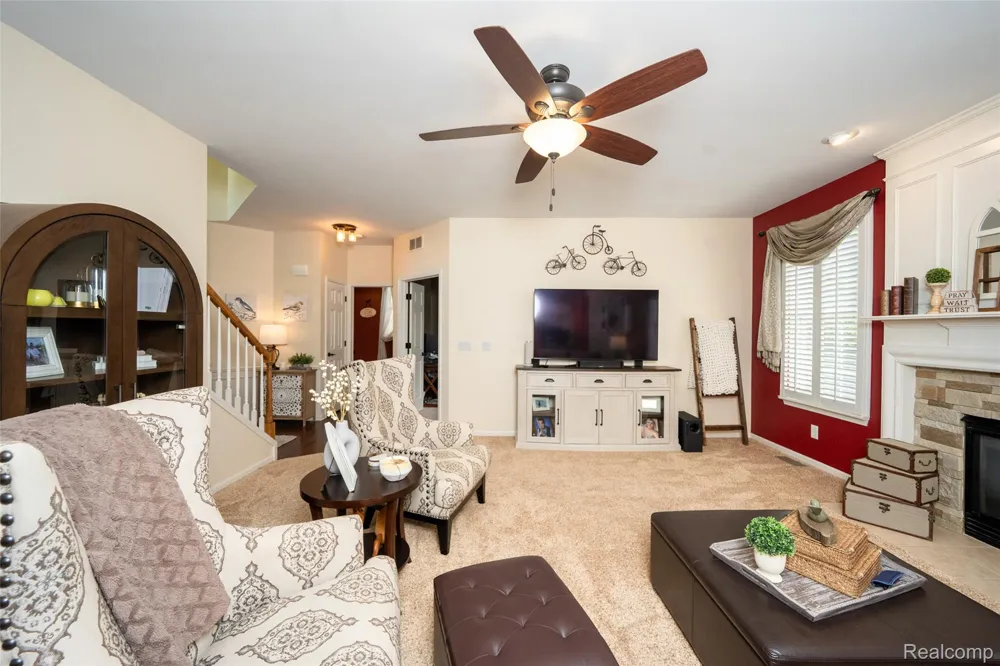 48806 Michaywe Drive Macomb Township, MI 48044