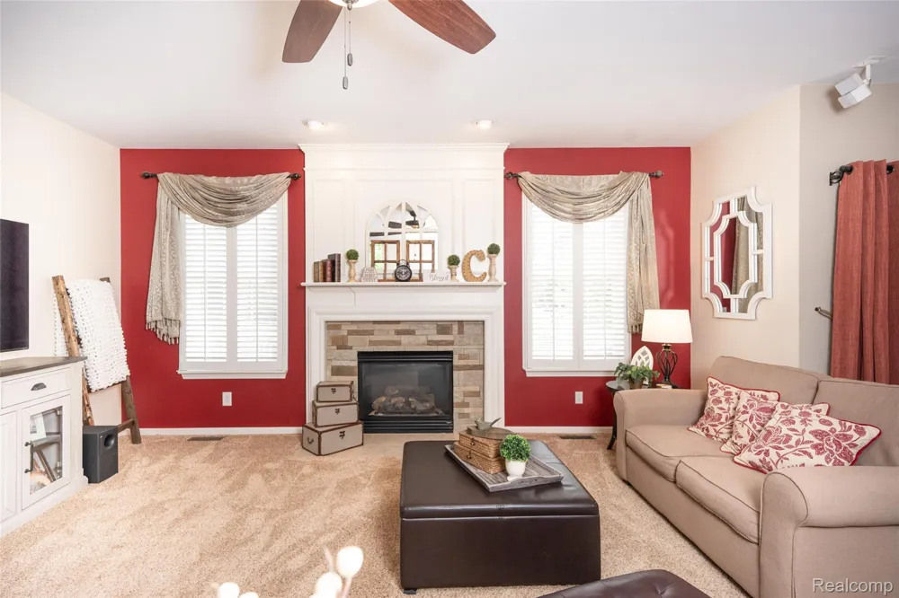 48806 Michaywe Drive Macomb Township, MI 48044