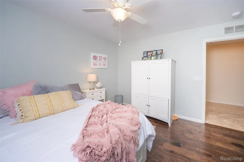 48806 Michaywe Drive Macomb Township, MI 48044