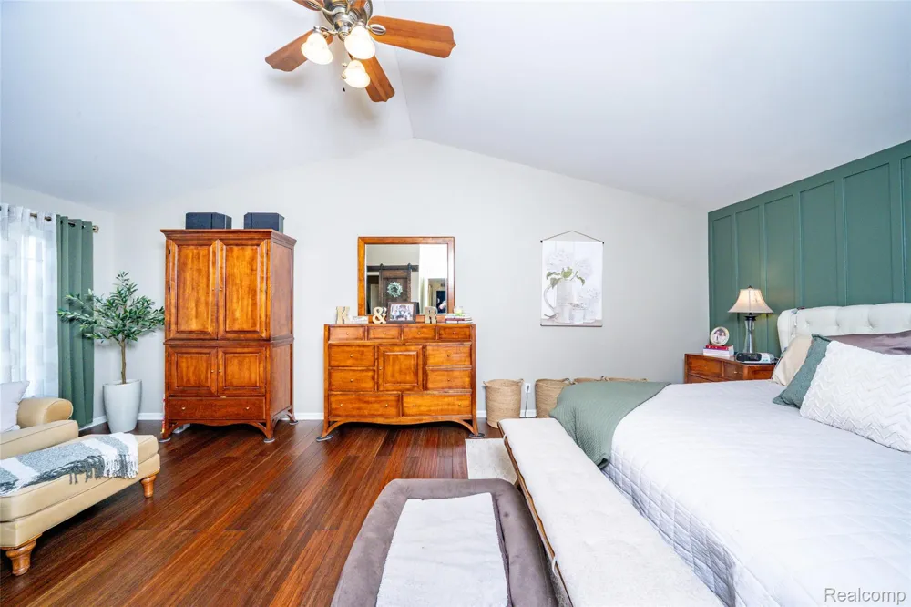 48806 Michaywe Drive Macomb Township, MI 48044