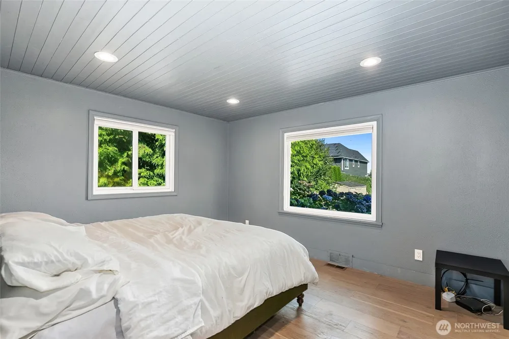 30005 21st Avenue SW Federal Way, WA 98023