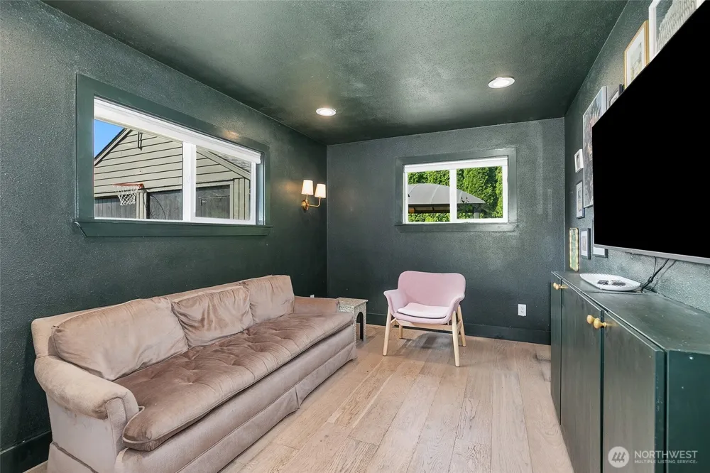 30005 21st Avenue SW Federal Way, WA 98023