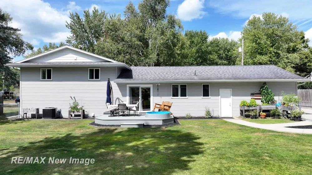 8195 Area Drive Thomas Township, MI 48609