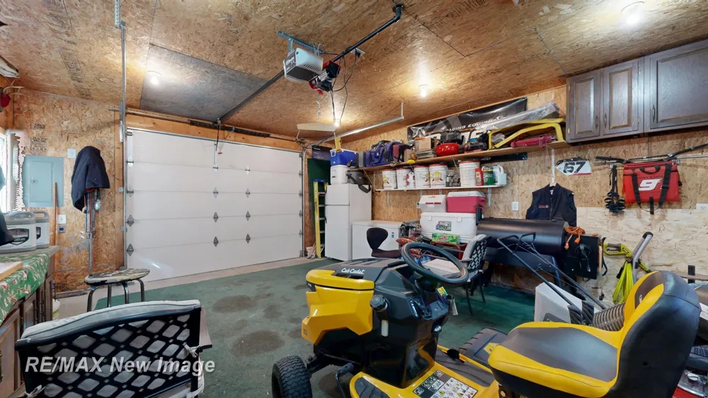 8195 Area Drive Thomas Township, MI 48609