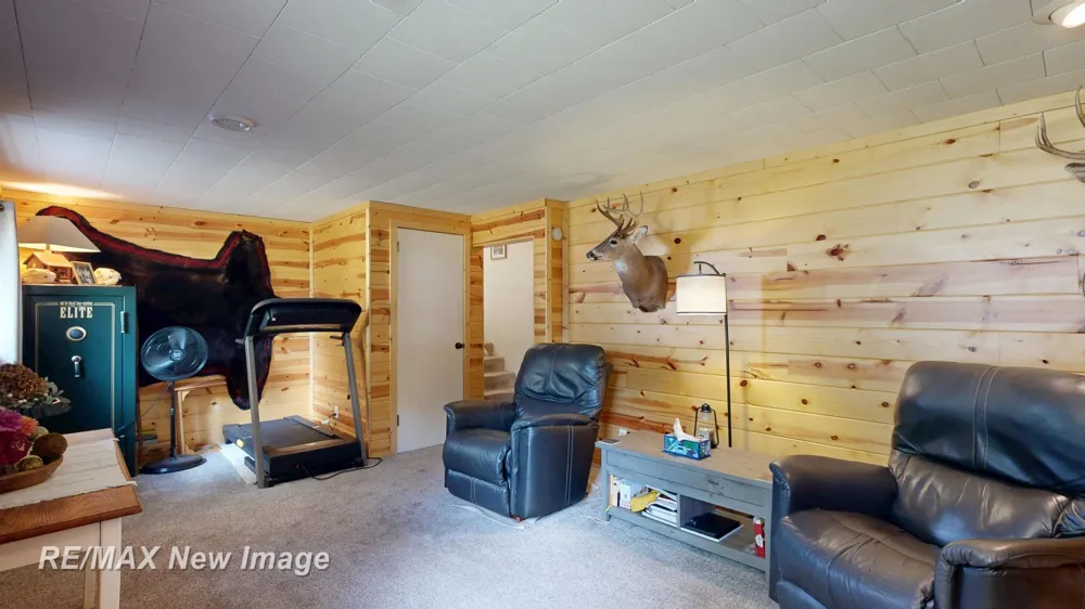 8195 Area Drive Thomas Township, MI 48609