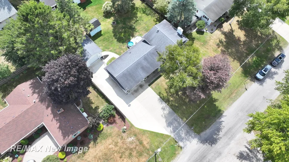 8195 Area Drive Thomas Township, MI 48609