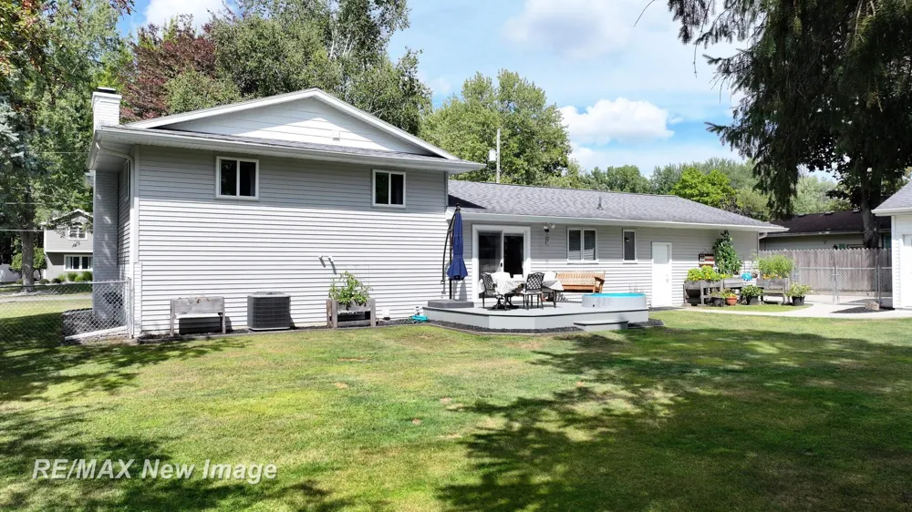 8195 Area Drive Thomas Township, MI 48609