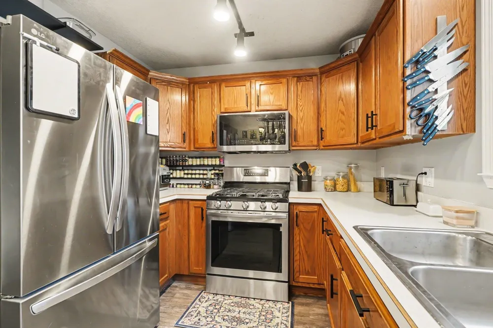 1013 Sweeney Street Mt Pleasant City, MI 48858
