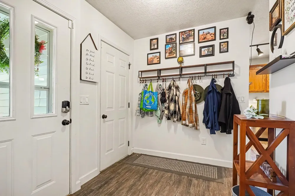 1013 Sweeney Street Mt Pleasant City, MI 48858