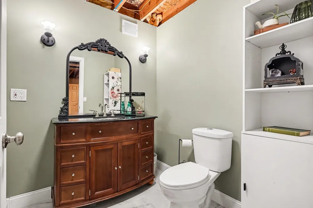 1013 Sweeney Street Mt Pleasant City, MI 48858
