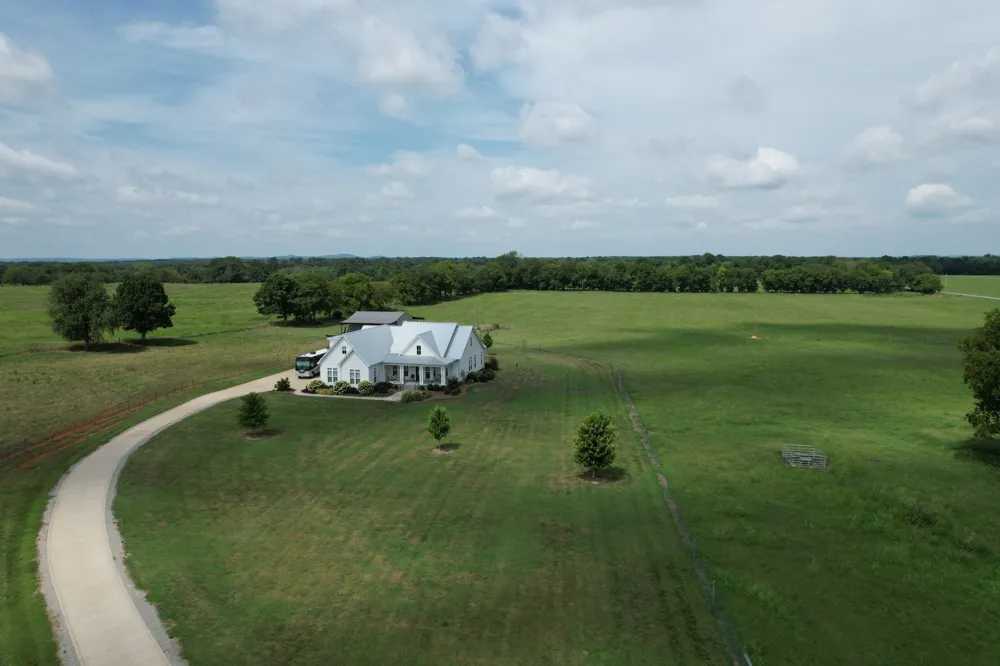 3130 Nashville Hwy Lewisburg, TN 37091