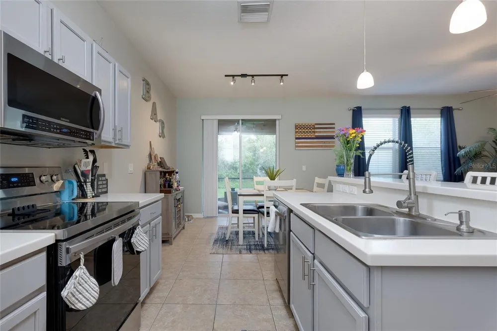 7919 113TH AVE E AVENUE E Parrish, FL 34219