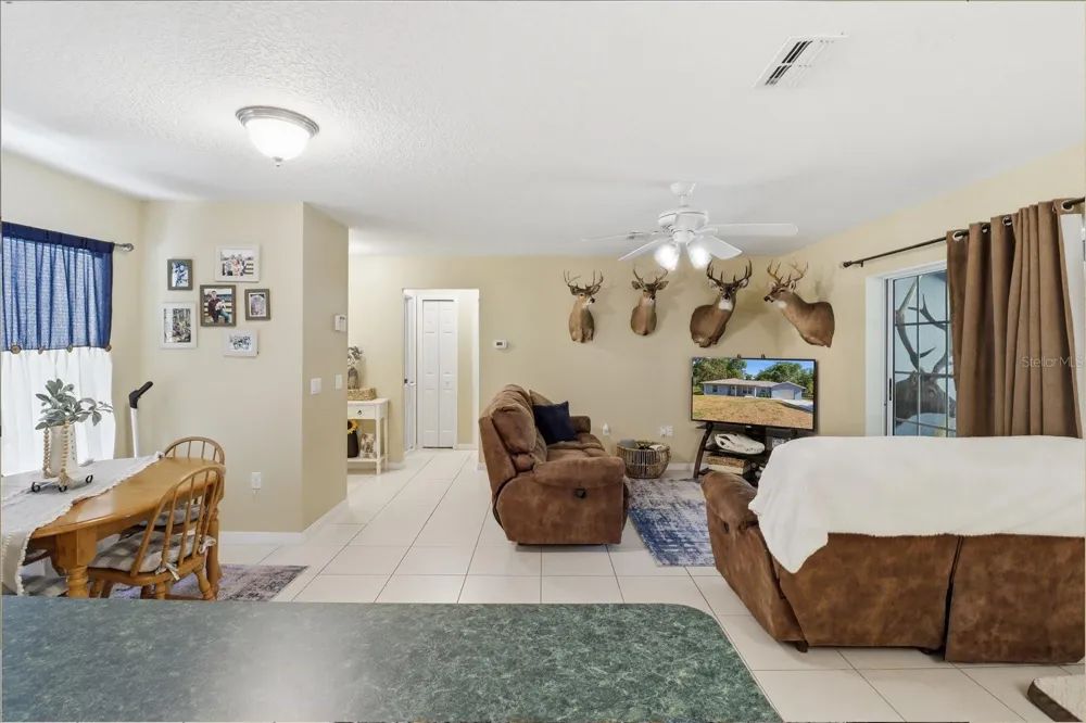 9878 RIVERWOOD DRIVE Crystal River, FL 34428