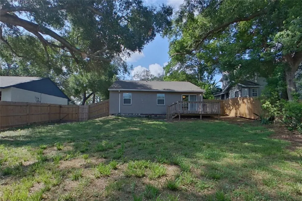 Address Not Shown Tarpon Springs, FL 34689