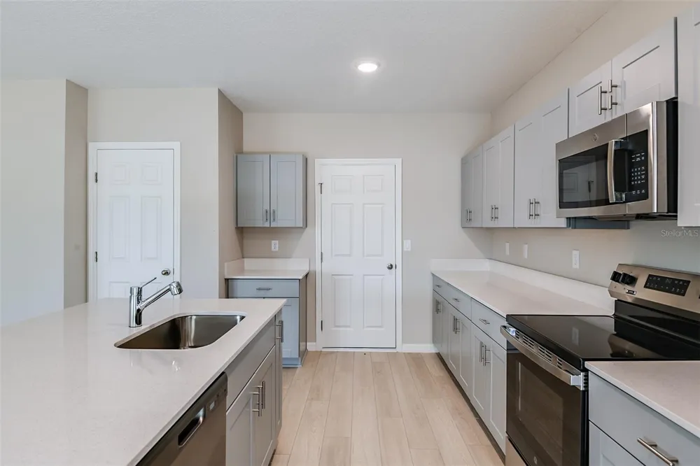 15156 MAUDE LANDING LOOP Wimauma, FL 33598