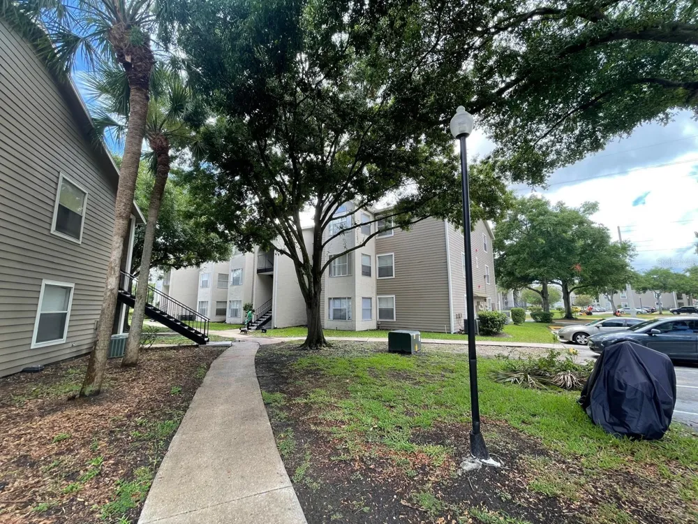 4708 WALDEN CIRCLE #1812 Orlando, FL 32811
