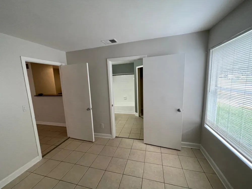 4708 WALDEN CIRCLE #1812 Orlando, FL 32811