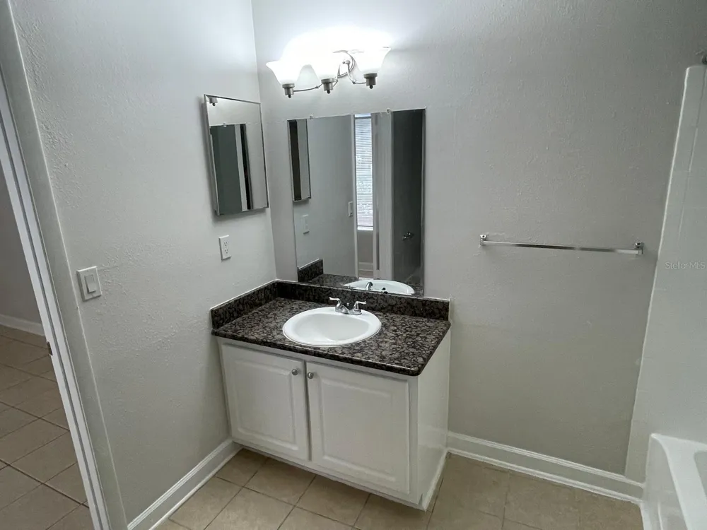 4708 WALDEN CIRCLE #1812 Orlando, FL 32811