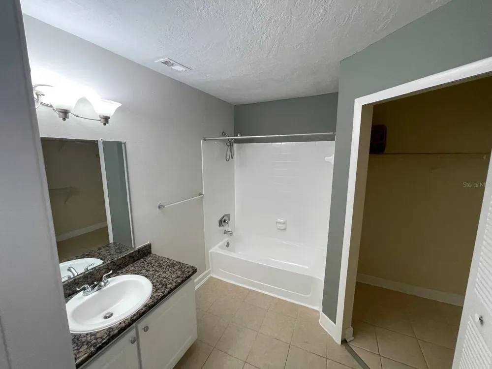 4708 WALDEN CIRCLE #1812 Orlando, FL 32811