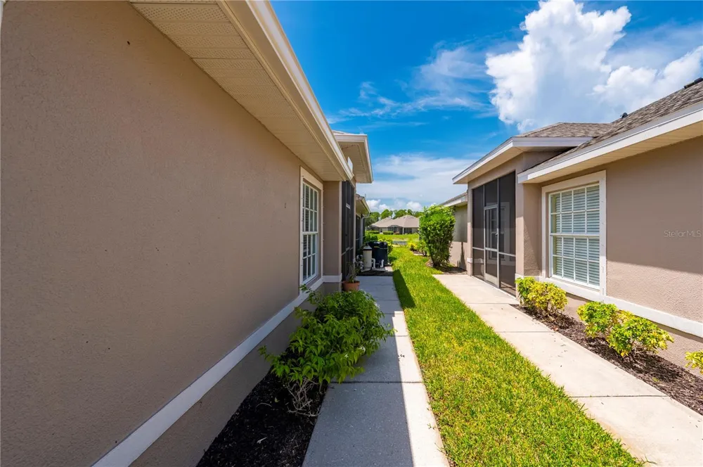 3541 LAKEWOOD BOULEVARD North Port, FL 34287